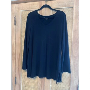 A Glow Maternity V Neck Black Sweater size Large